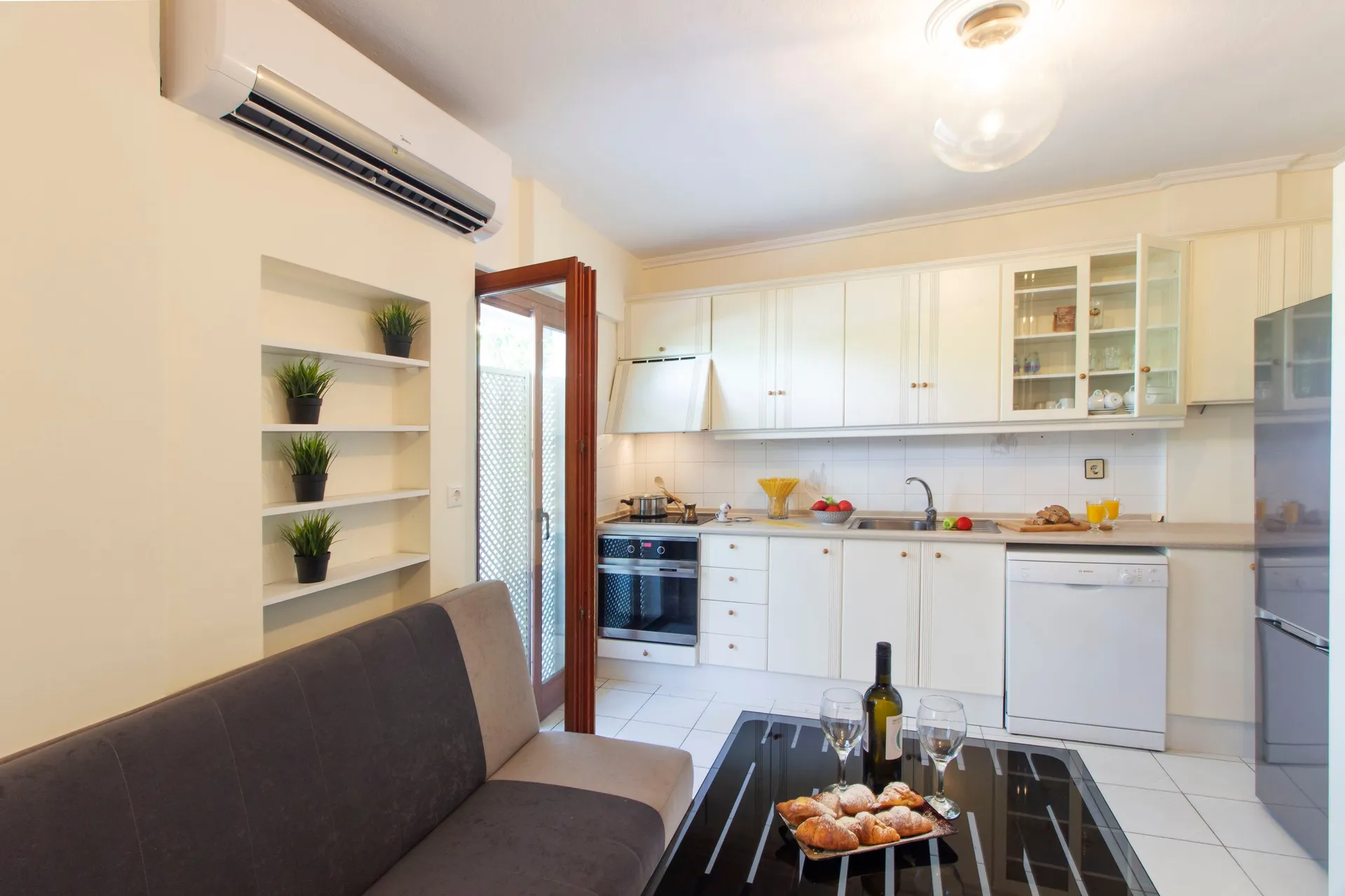 Tiara Holdiays - Hotel Odysseas - Family Apartment One Bedroom - kitchen